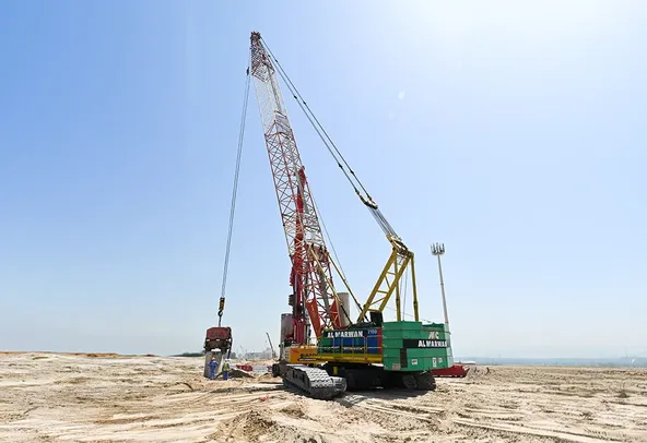 150 ton Cranes For Rent Application Image