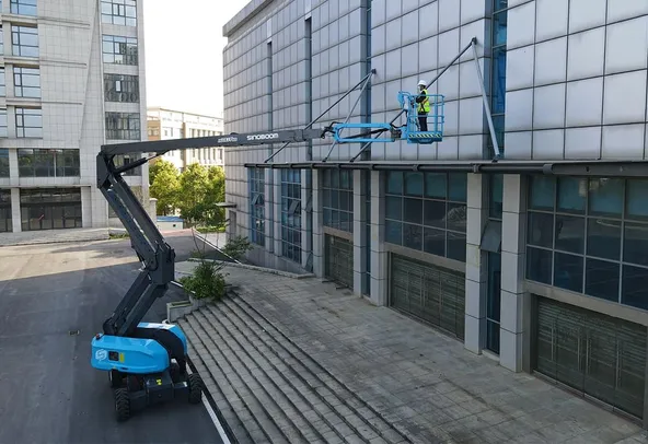 sinoboom_ab22ej_articulated_boom_lift_operating