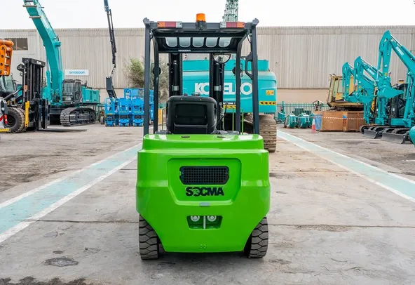Socma FB35 Electric Forklift Rear View