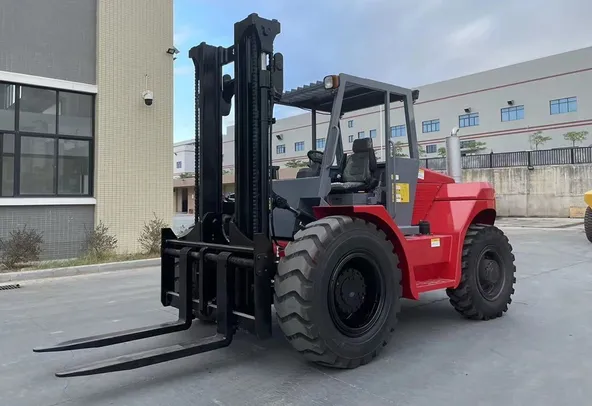 Socma HNFY-80 All Terrain Forklift Front Left Image