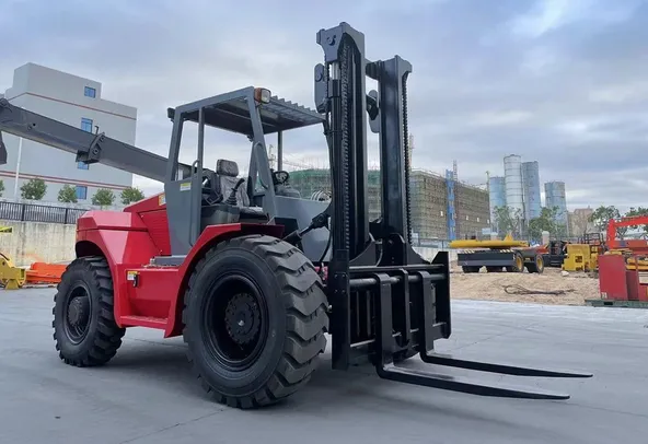 Socma HNFY-80 All Terrain Forklift Front Right Image