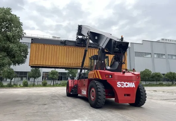 Socma HNRS4531 Reach Stacker Rear Left View