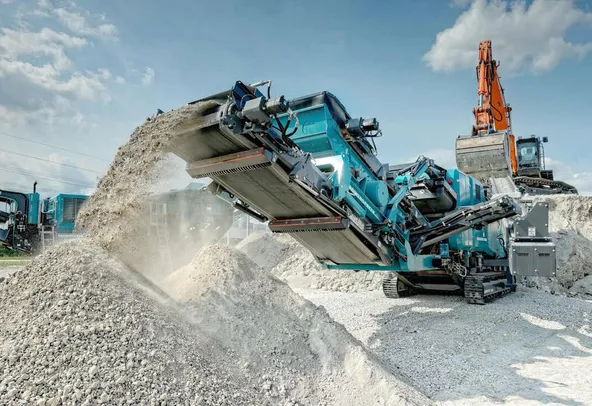 Powerscreen Trakpactor 260SR Impact Crushers-front left view