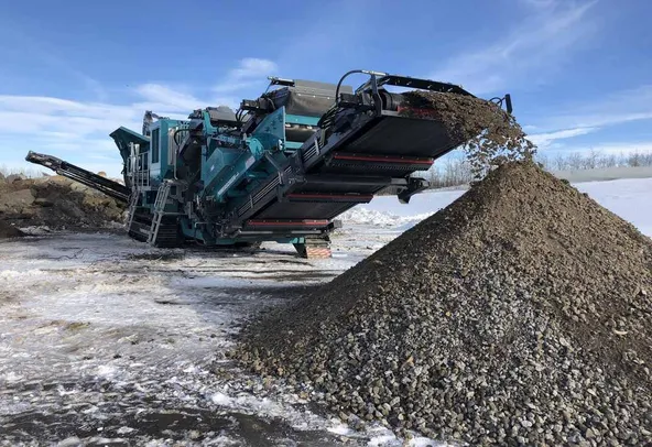 Powerscreen Trakpactor 320SR Impact Crushers - Front Right