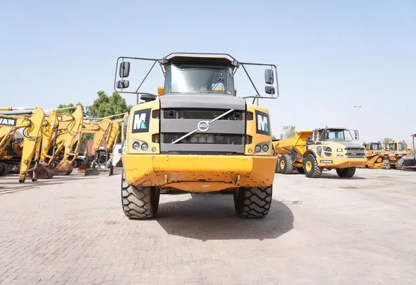 volvo a35f articulated hauler front view