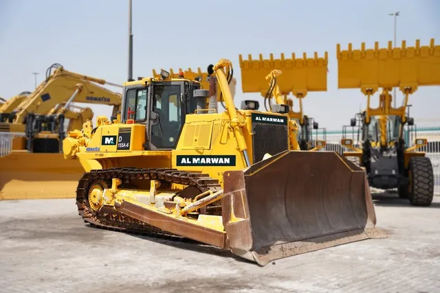 Used Komatsu D155A-6 Crawler Dozer 2006 | Al Marwan