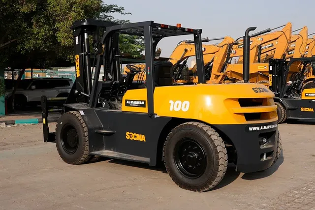 Socma HNF-100 Diesel Forklift Rear Left View