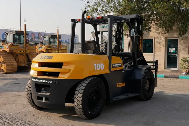 Socma HNF-100 Diesel Forklift Rear Right View