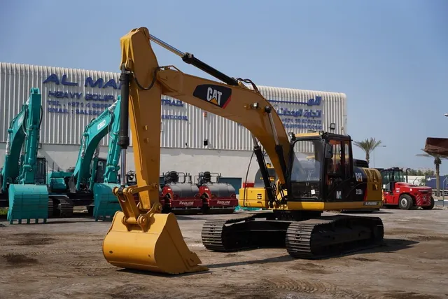 2020 CAT Caterpillar 323D3 Medium 22-Ton Tracked Excavator Crawler Digger-Front-Right