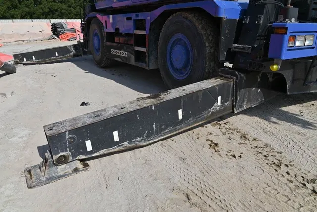 Used 2012 Tadano GR250N-2 Mobile Crane 42 ton Rough Terrain All Terrain Crane Heavy Lifting Solution