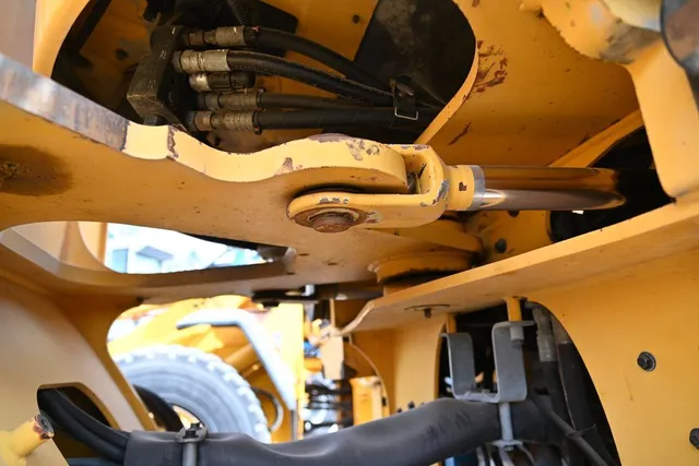 2013 Volvo L120F Wheel Loader undercarriage view- Al Marwan Machinery