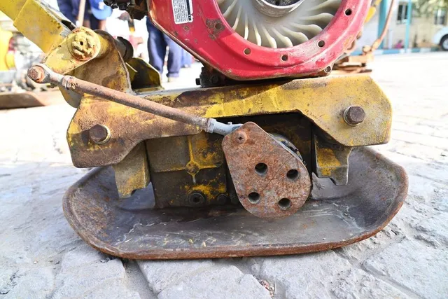 2005 Sakai PF65 Plate Compactor bottom view - Al Marwan Machinery