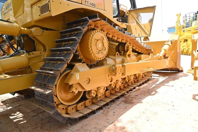 2021 Like-New Cat D8T Crawler Dozer - TT-0146 - Al Marwan