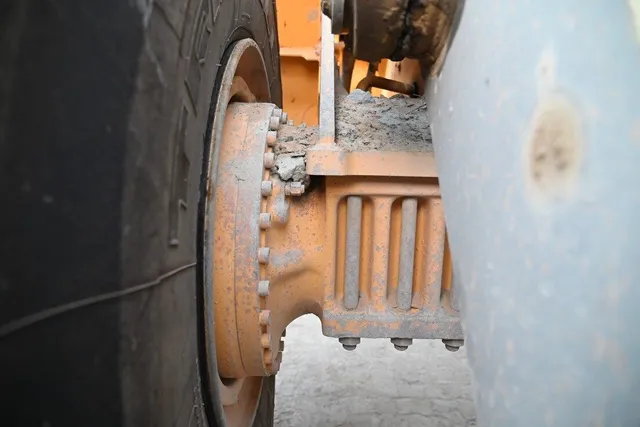 Used Volvo L220G Large Wheel Loader 2012 | Al Marwan