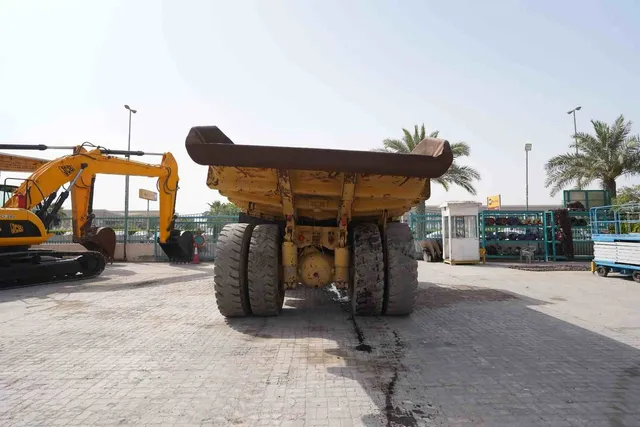 1982 Cat 769C Rigid Dump Truck Rear View - RD-0151