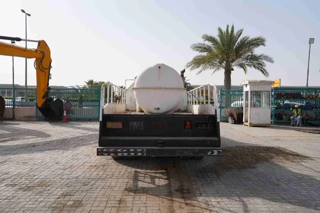 1984 International Harvester 2375 Service Truck Rear View - TK-0166