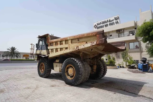 1995 Cat 769C Rigid Dump Truck Rear Left View - RD-0187