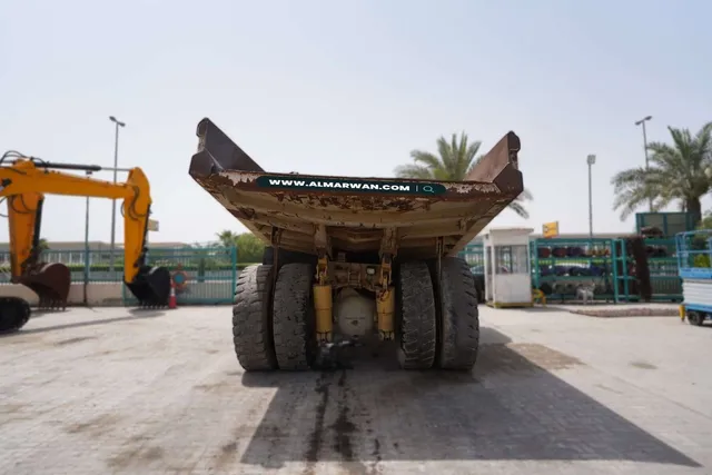 1995 Cat 769C Rigid Dump Truck Rear View - RD-0186