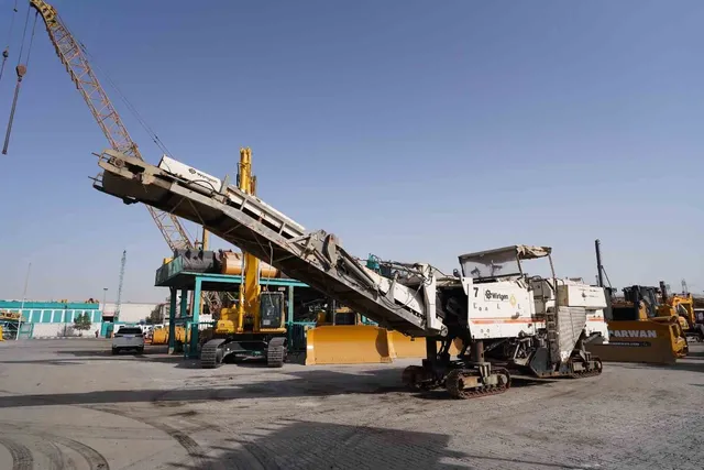 1995 Wirtgen 2100DC Cold Miller Front Left View - AS-0040