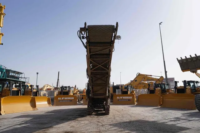 1995 Wirtgen 2100DC Cold Miller Front View - AS-0040