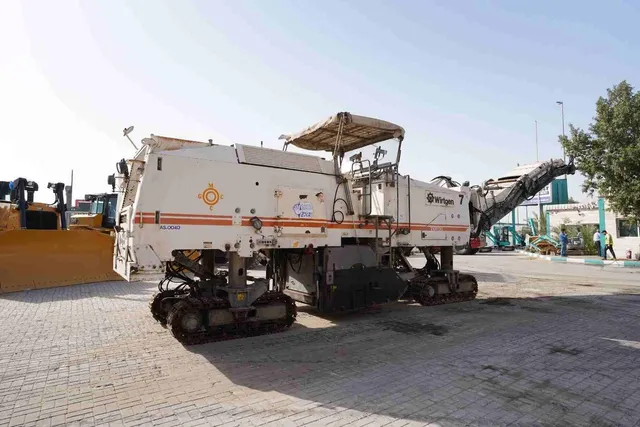 1995 Wirtgen 2100DC Cold Miller Rear Right View - AS-0040