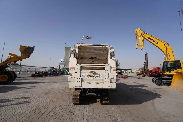 1995 Wirtgen 2100DC Cold Miller Rear View - AS-0040