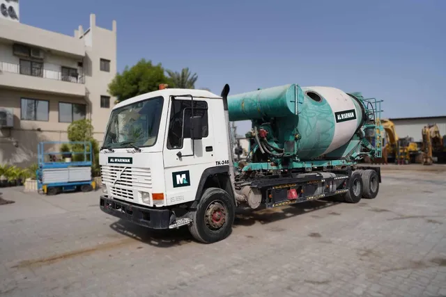 1996 Volvo FL10 Concrete Truck Front Left View - TK-0248