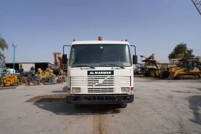 1996 Volvo FL10 Concrete Truck Front View - TK-0248