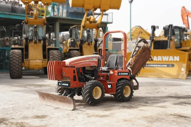 Used Ditch Witch RT36 Wheel Trencher 2006 front left view image