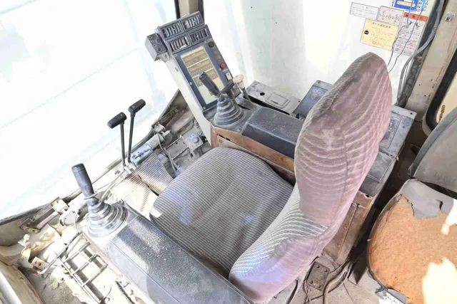 2001 Komatsu PC1600 Track Excavator Cabin View - EX-0238