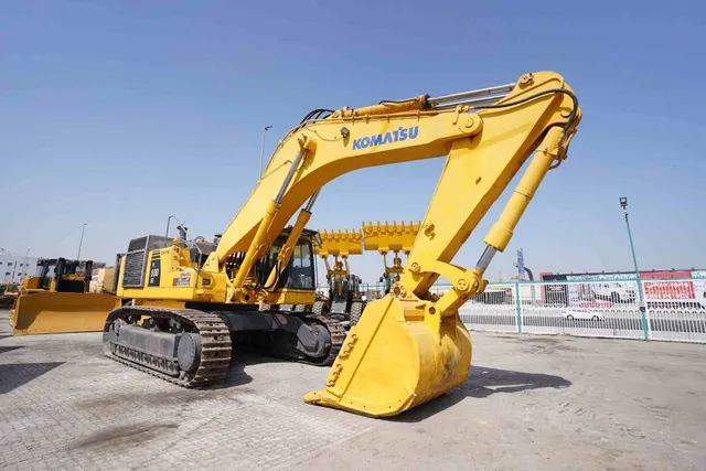 2002 Komatsu PC800SE-6 Track Excavator Front Right View - EX-0118