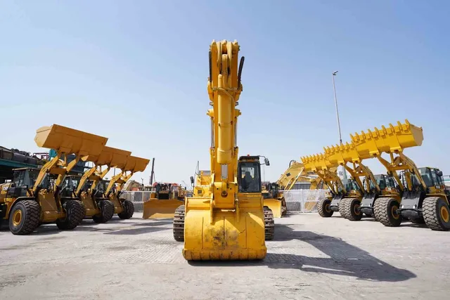 2002 Komatsu PC800SE-6 Track Excavator Front View - EX-0118