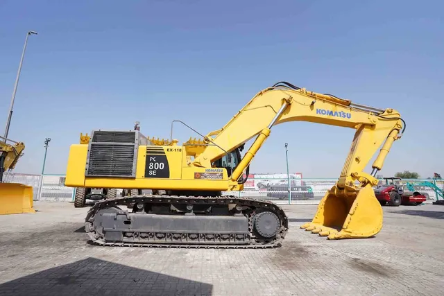 2002 Komatsu PC800SE-6 Track Excavator Right View - EX-0118