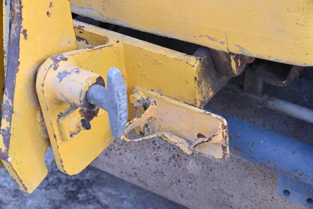 2003 Sakai HV51ST Walk-Behind Roller Chassis View - RO-0112