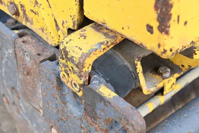 2003 Sakai HV51ST Walk-Behind Roller Undercarriage View - RO-0107