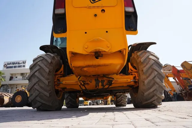 2003 JCB 532-120 Forklift Undercarriage Image