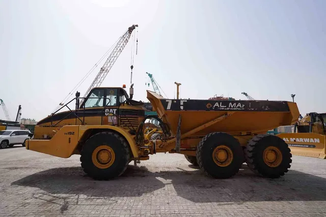 2004 Cat 735 Articulated Dump Truck Left View