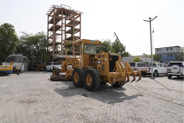 2004 Caterpillar 160H Motor Grader Rear Left View