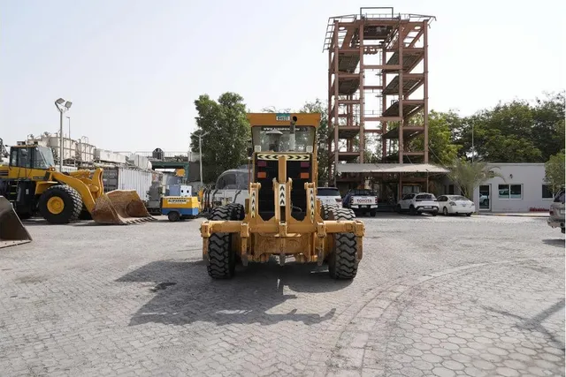 2004 Caterpillar 160H Motor Grader Rear View
