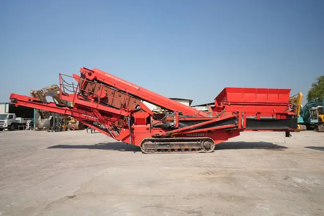 2004 Terex Finlay 663 Screener Left Side View