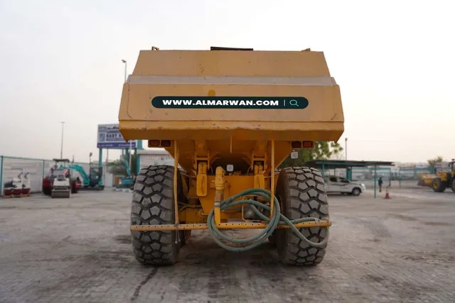 2005 Volvo A40D Off-Road Water Truck Rear View - ADW-0001