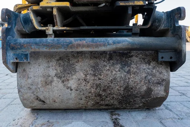 2005 Sakai HV60ST Walk-Behind Roller Under carriage View