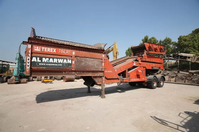 2005 Terex Finlay Mobile Screener Front Left Image