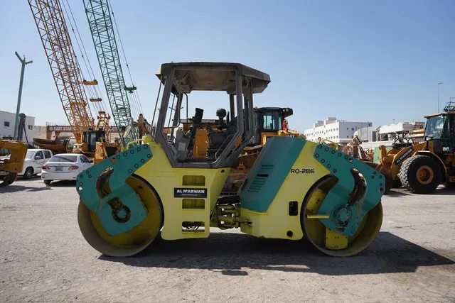 2007 Ammann AV110X Roller Left Side View