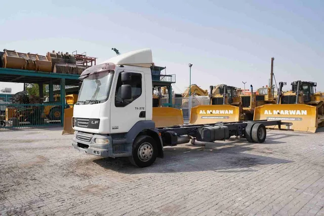 2008 DAF LF 55.280 Trailer Truck Front Left View - TK-0372