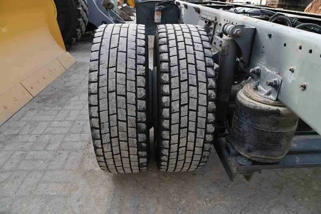 2008 DAF LF 55.280 Trailer Truck Undercarriage View - TK-0372