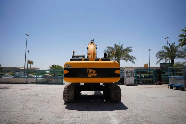 2008 JCB JS330LC Track Excavator Rear View - EX-0286