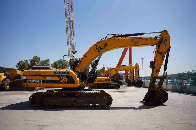 2008 JCB JS330LC Track Excavator Right View - EX-0284