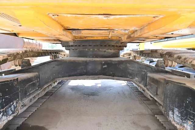 2008 JCB JS460 Track Excavator Undercarriage View - EX-0262`