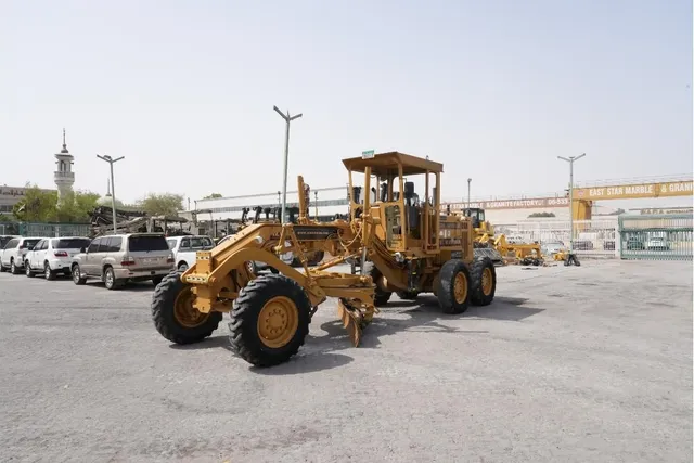 2008 Caterpillar 120H Motor Grader Front Left View